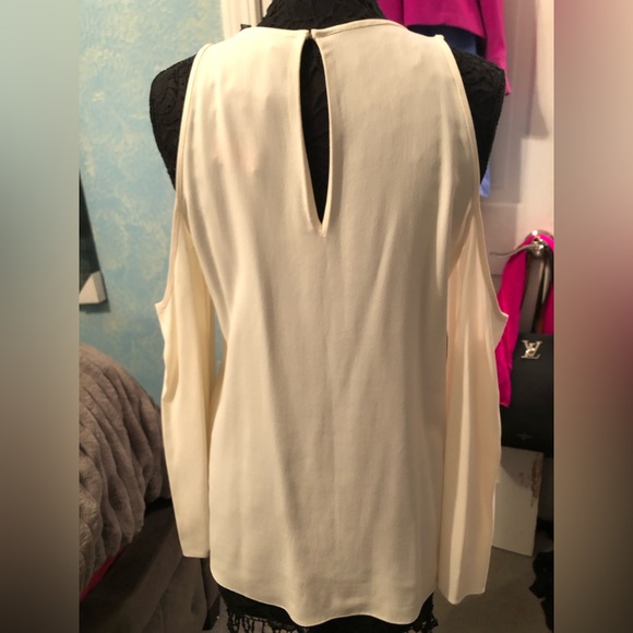 Theory Sarver Cold Shoukder blouse - Picture 2 of 6